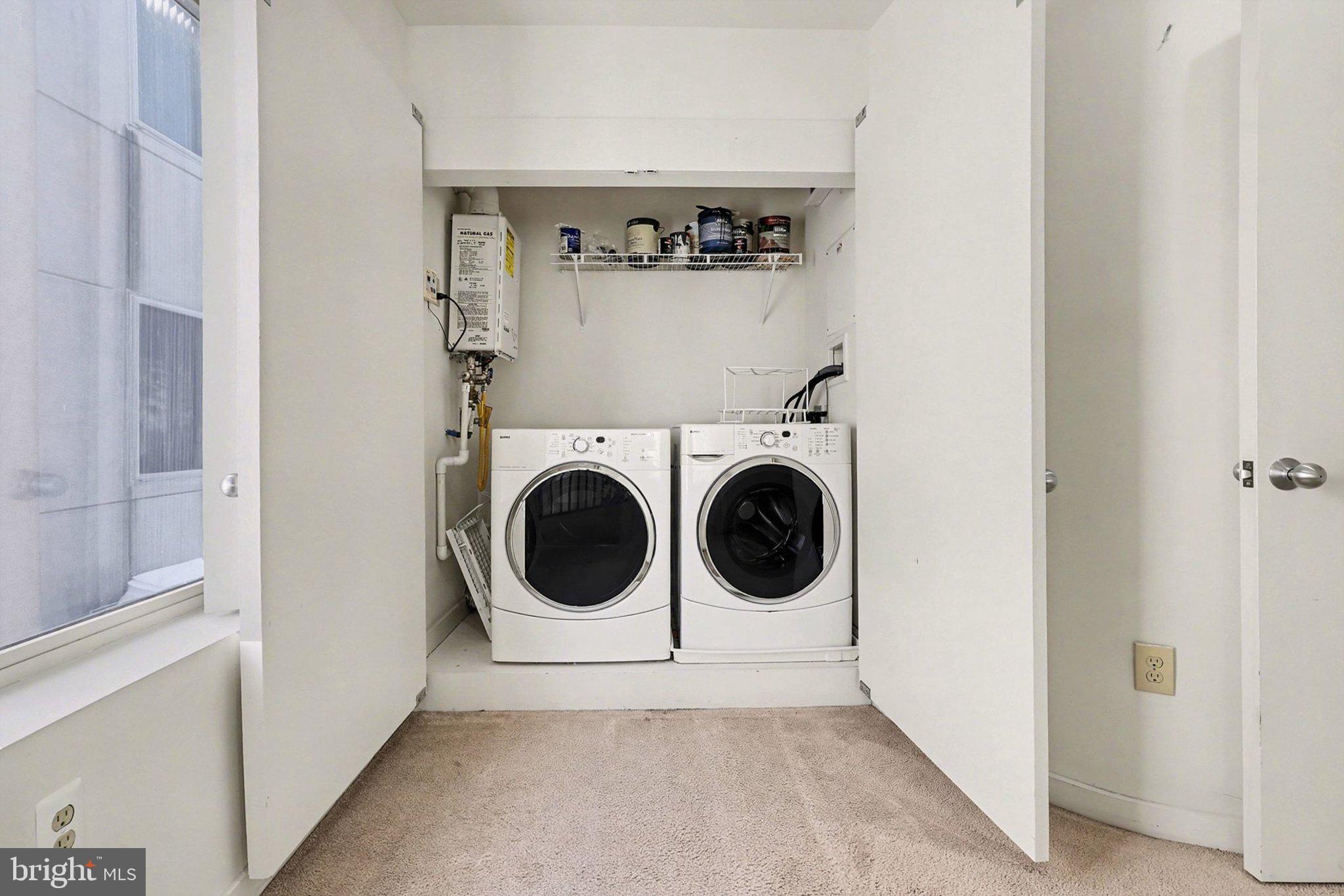 HOUSES AT OAKHURST - Residential