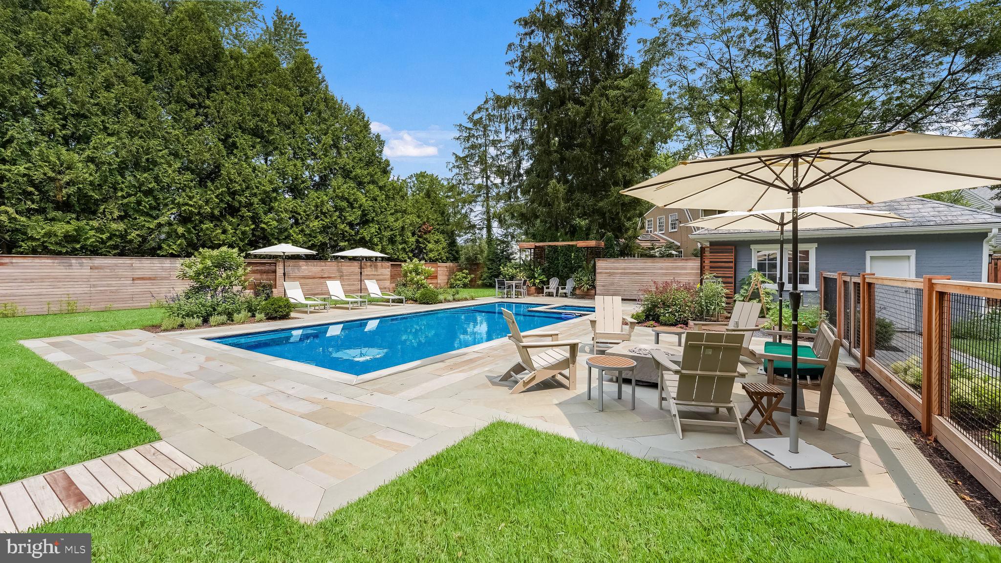 DOYLESTOWN BORO - Residential