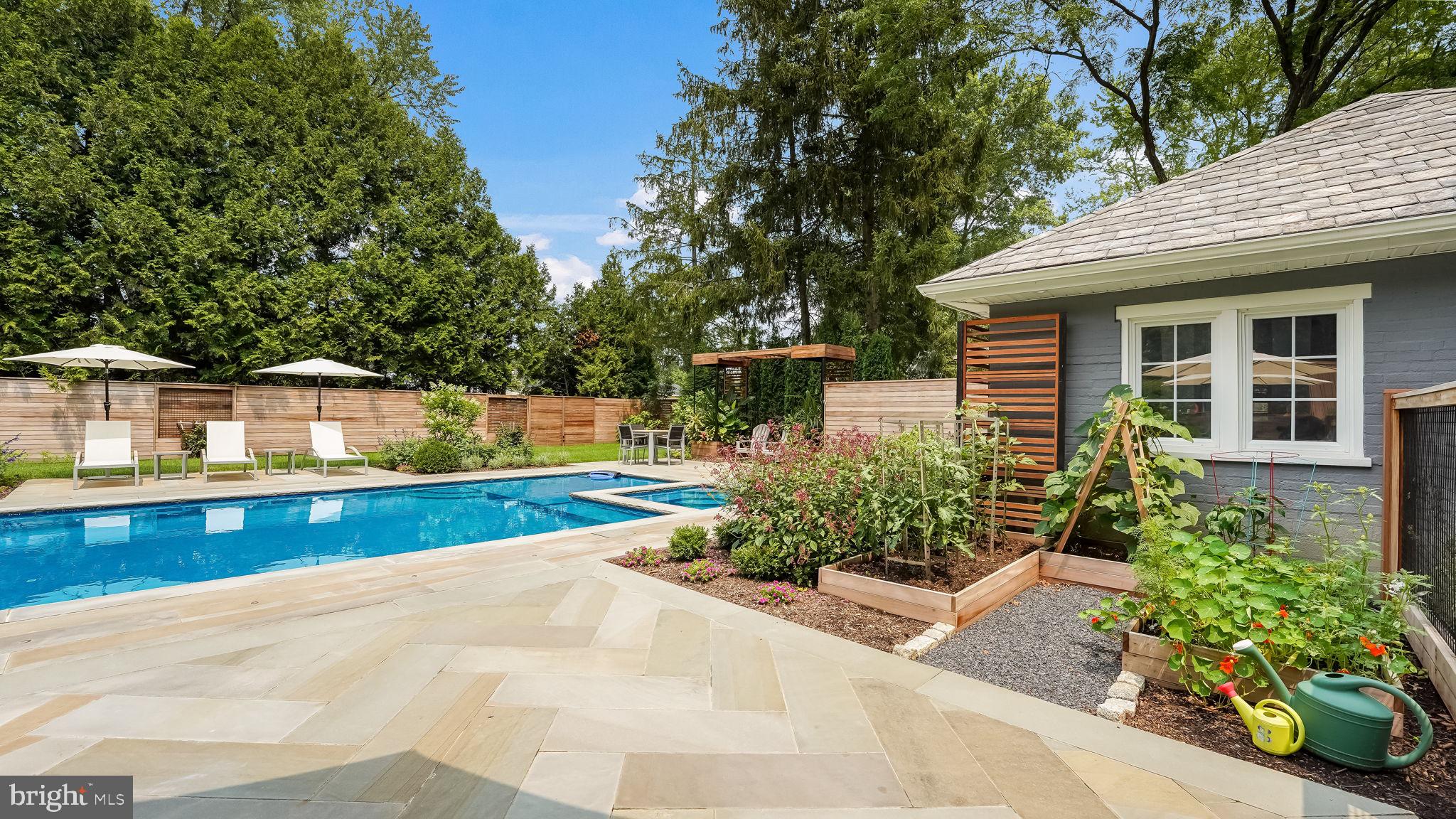 DOYLESTOWN BORO - Residential