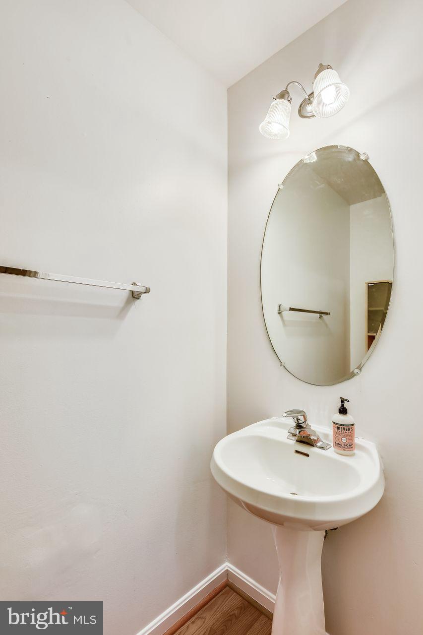 SOUTH RIVER COLONY - Residential