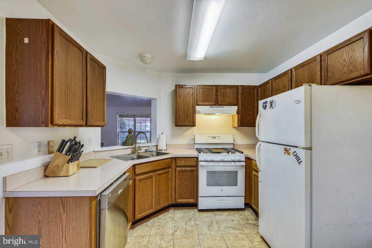 SOUTH RIVER COLONY - Residential