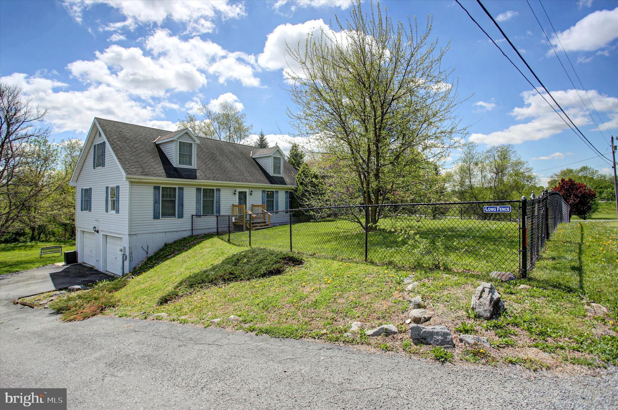 COUNTRY GARDEN ESTATES - Residential