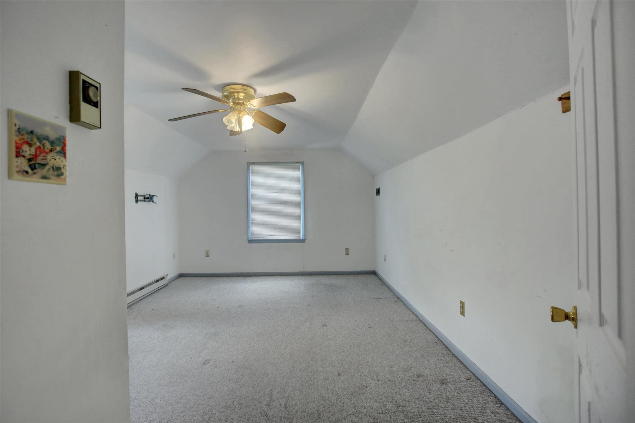 COUNTRY GARDEN ESTATES - Residential