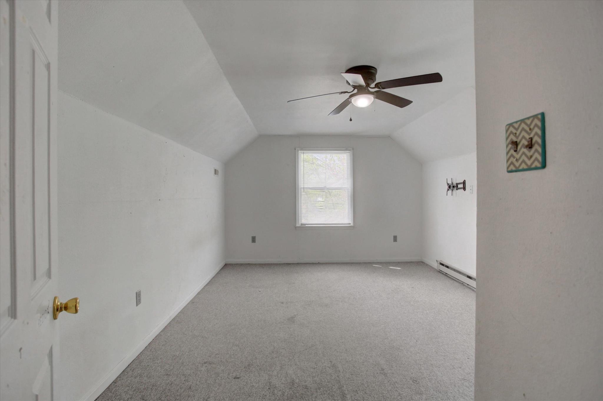 COUNTRY GARDEN ESTATES - Residential