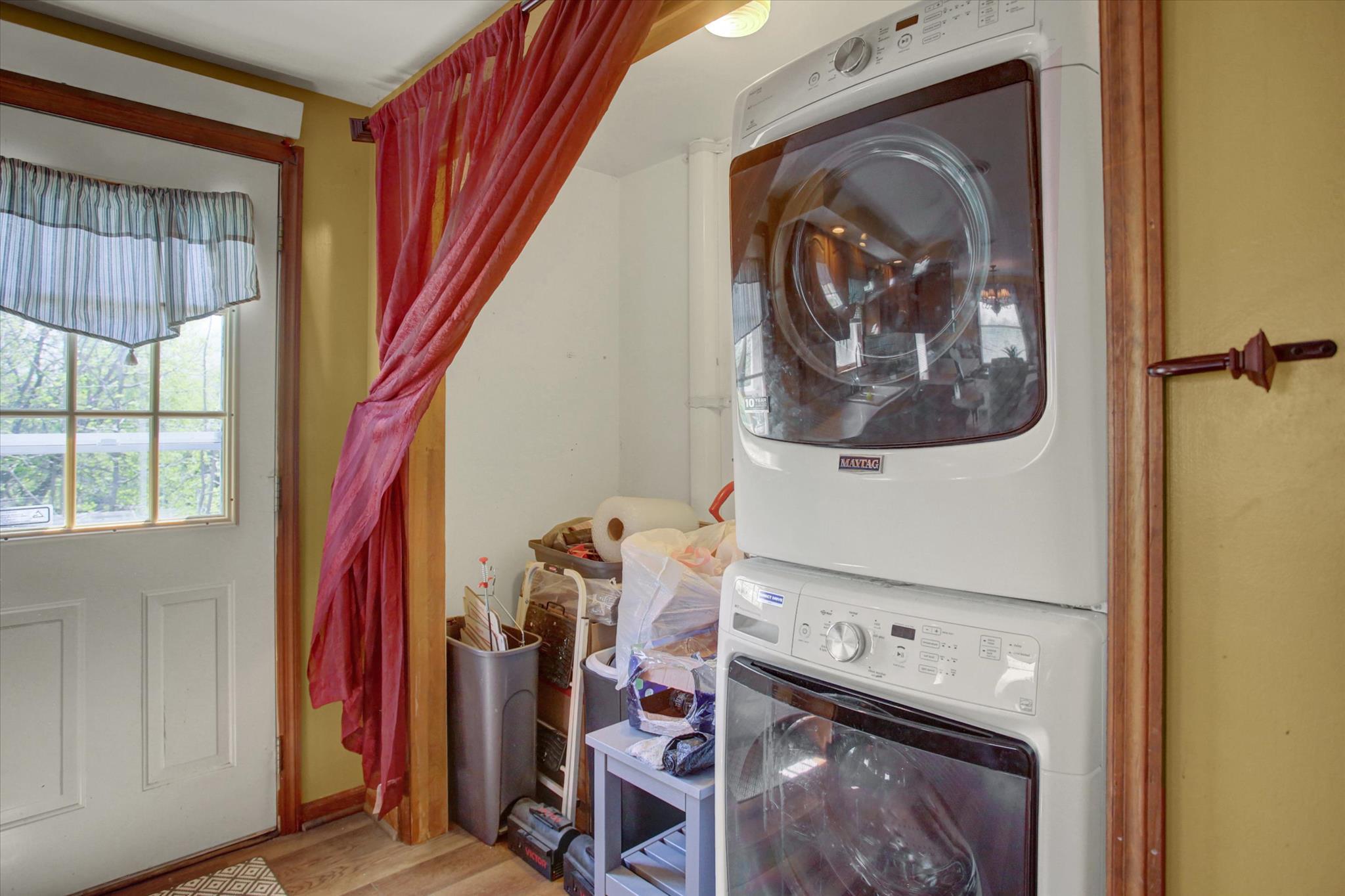 COUNTRY GARDEN ESTATES - Residential