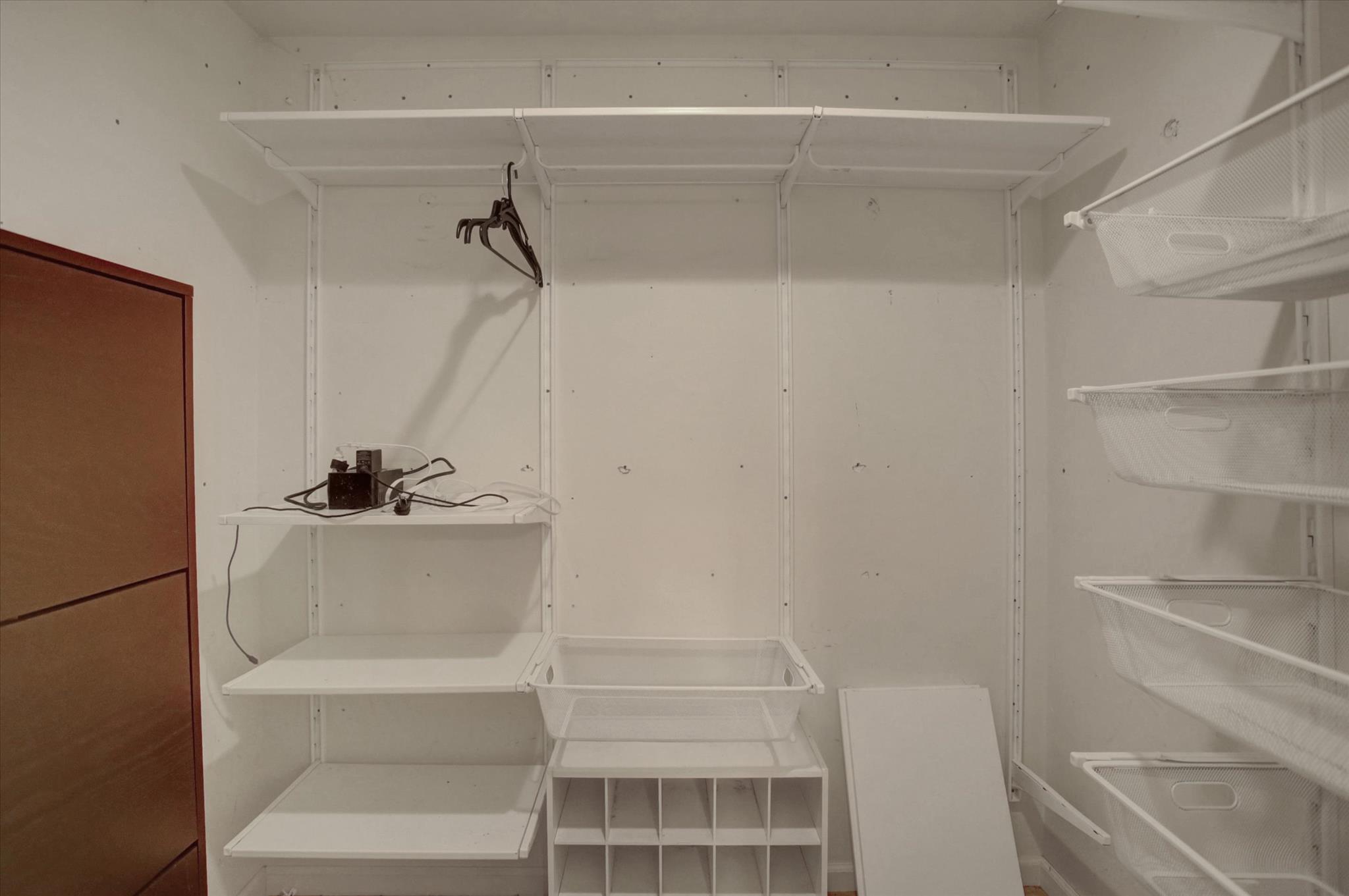 COUNTRY GARDEN ESTATES - Residential