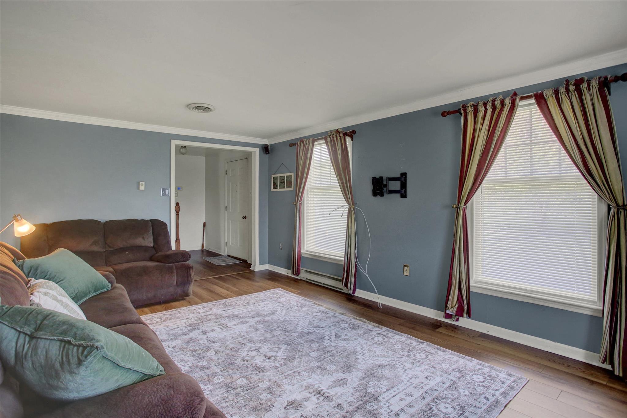 COUNTRY GARDEN ESTATES - Residential