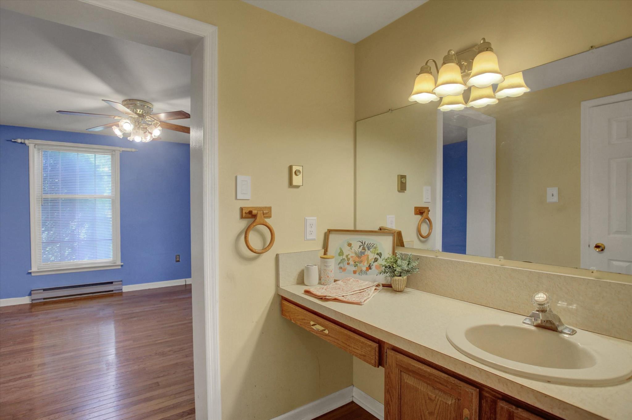 COUNTRY GARDEN ESTATES - Residential