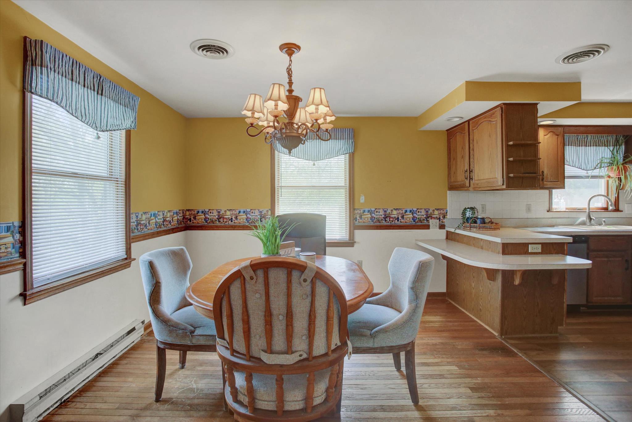 COUNTRY GARDEN ESTATES - Residential