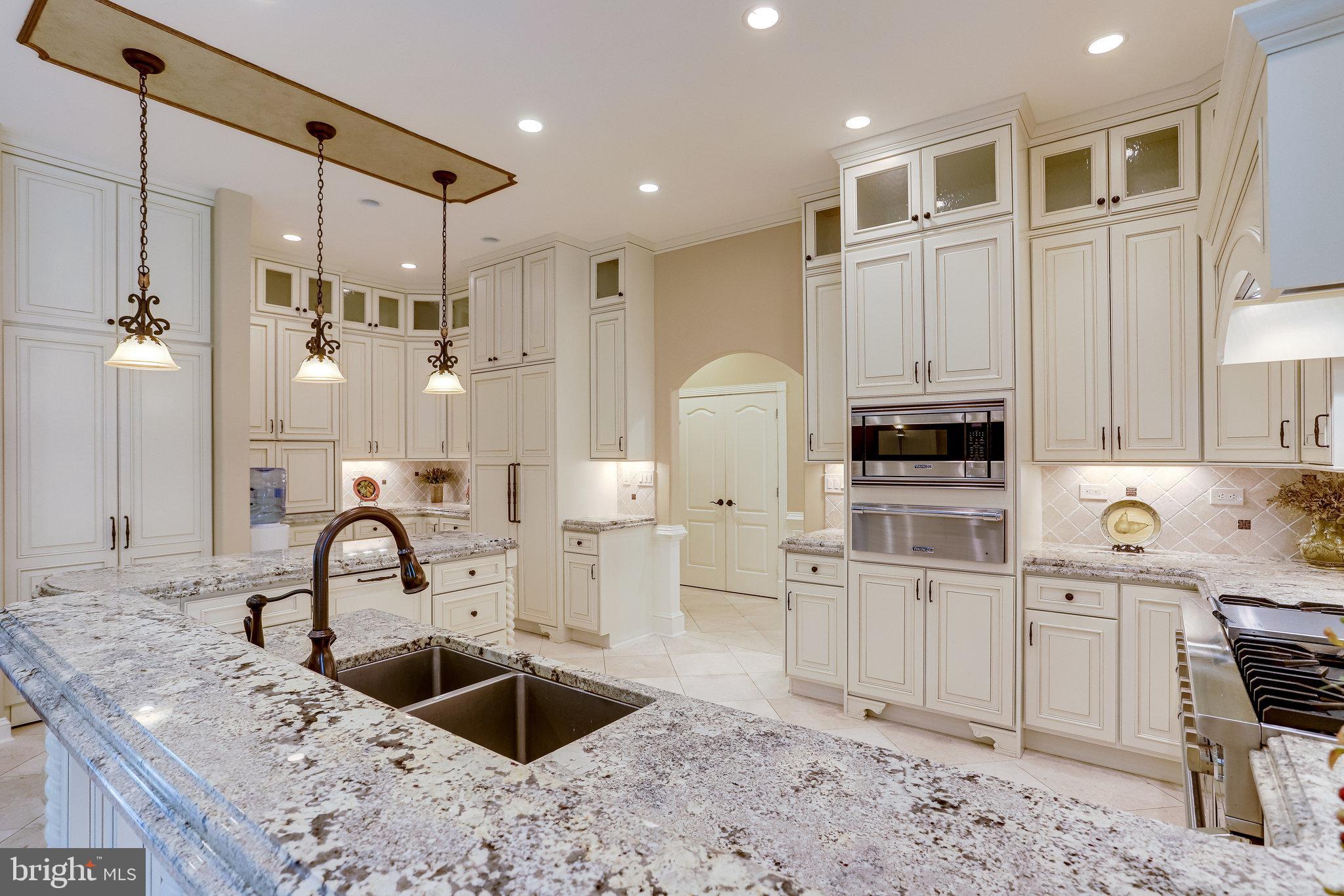 PATRICIAN WOODS - Residential