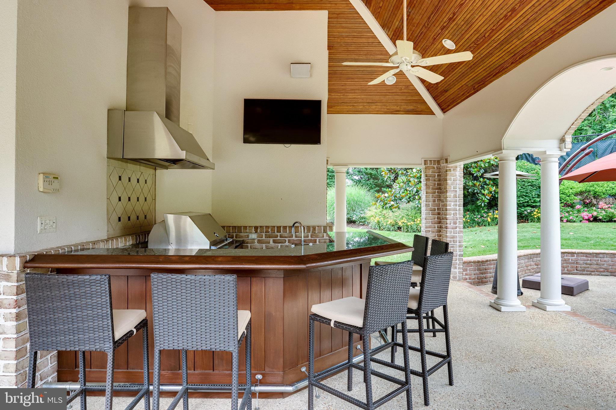 PATRICIAN WOODS - Residential