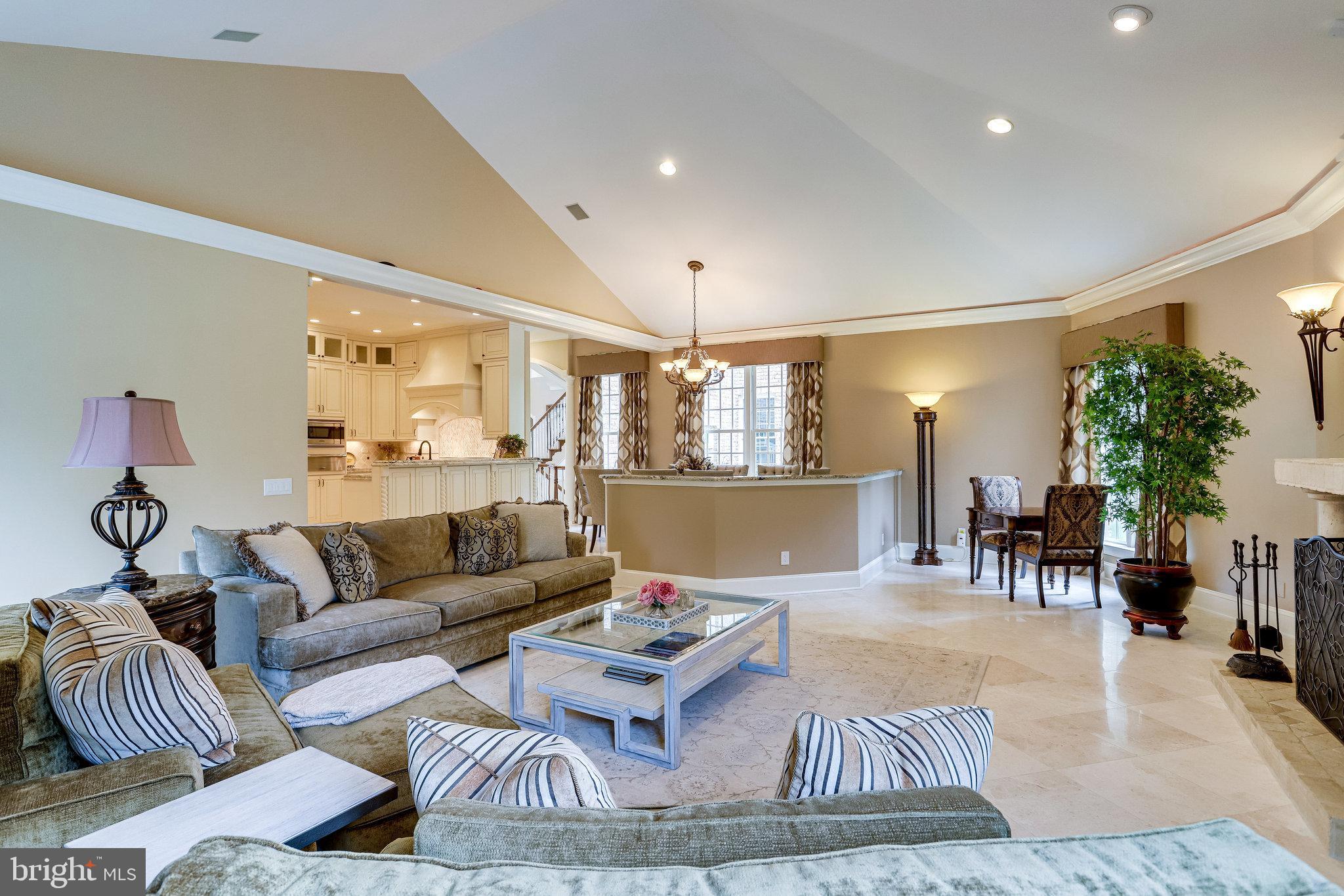 PATRICIAN WOODS - Residential