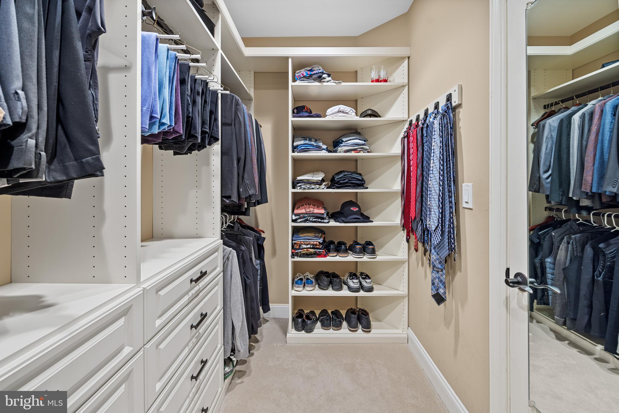 PATRICIAN WOODS - Residential