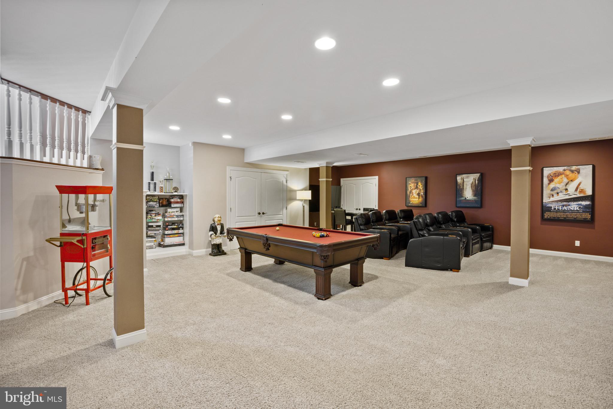 PATRICIAN WOODS - Residential