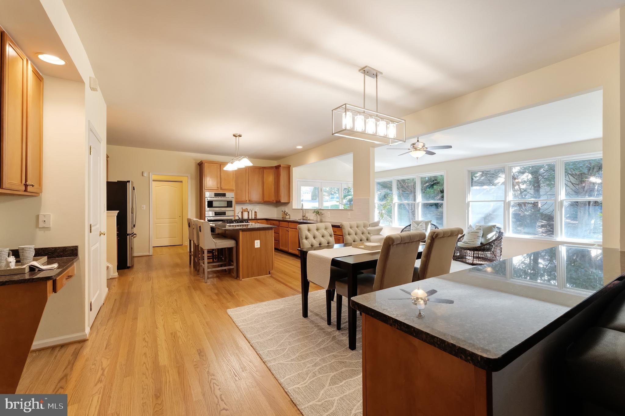 OAKTON RIDGE - Residential