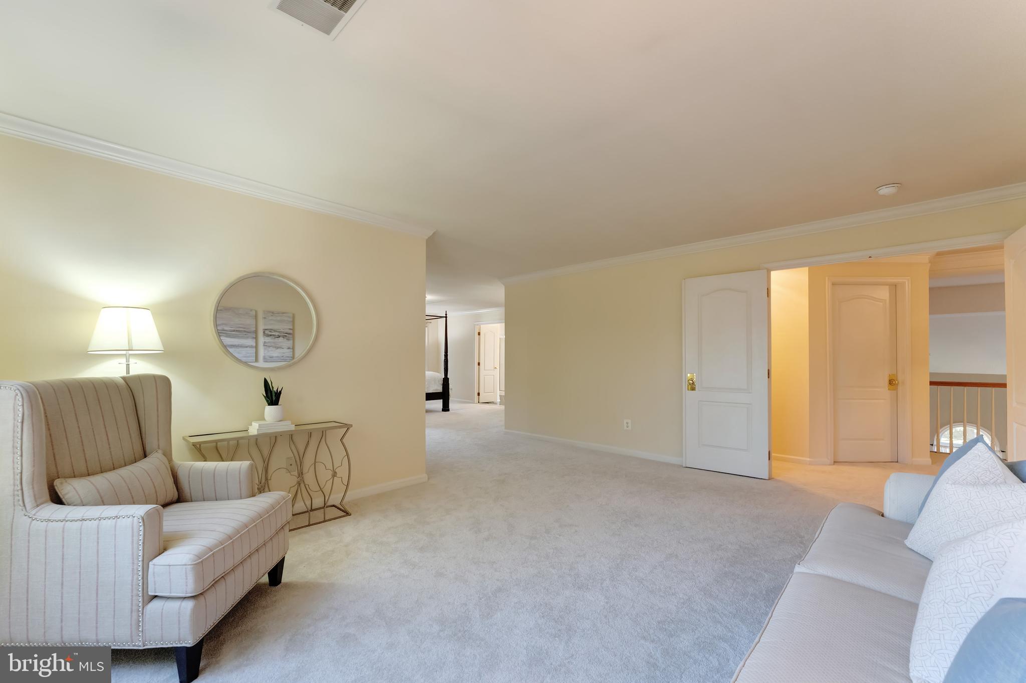 OAKTON RIDGE - Residential