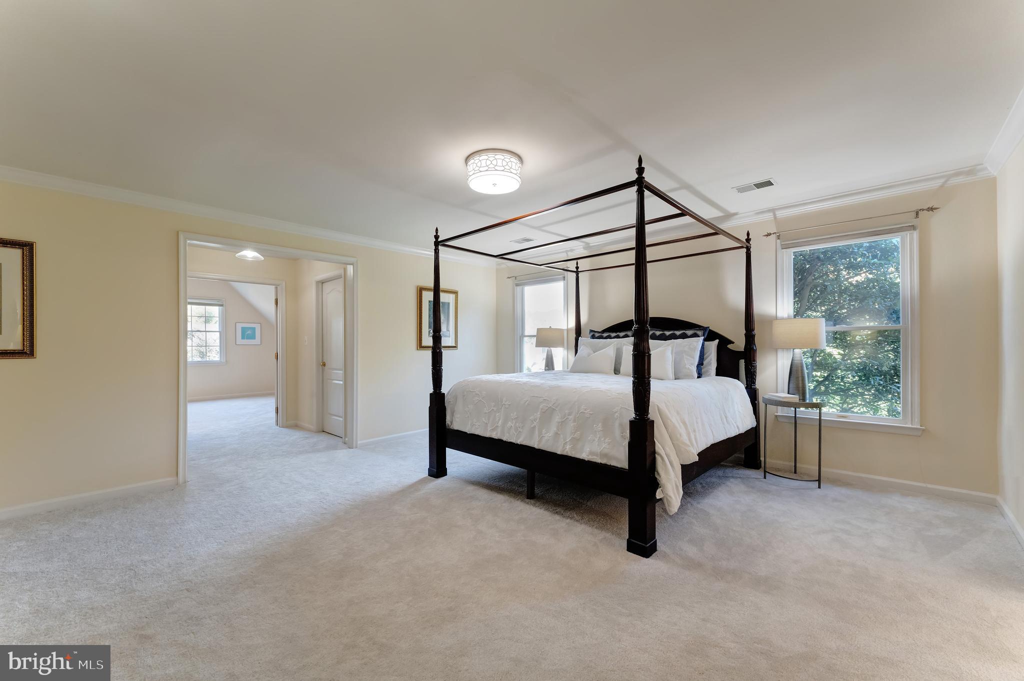 OAKTON RIDGE - Residential