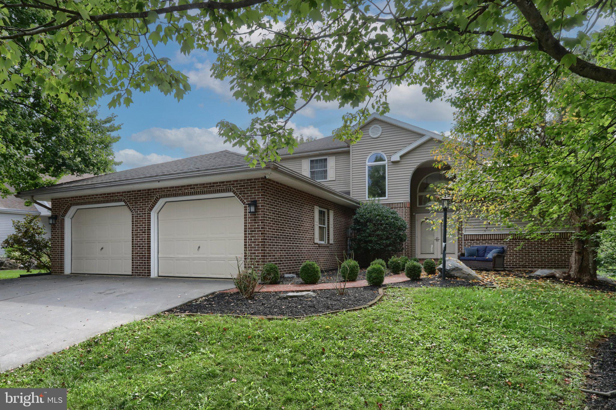 717 BROOKSIDE LANE