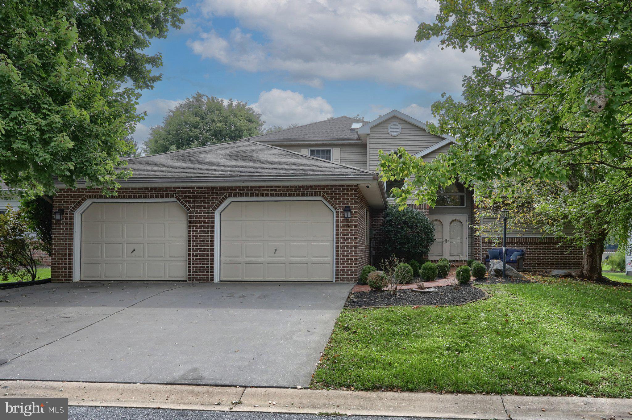 717 BROOKSIDE LANE