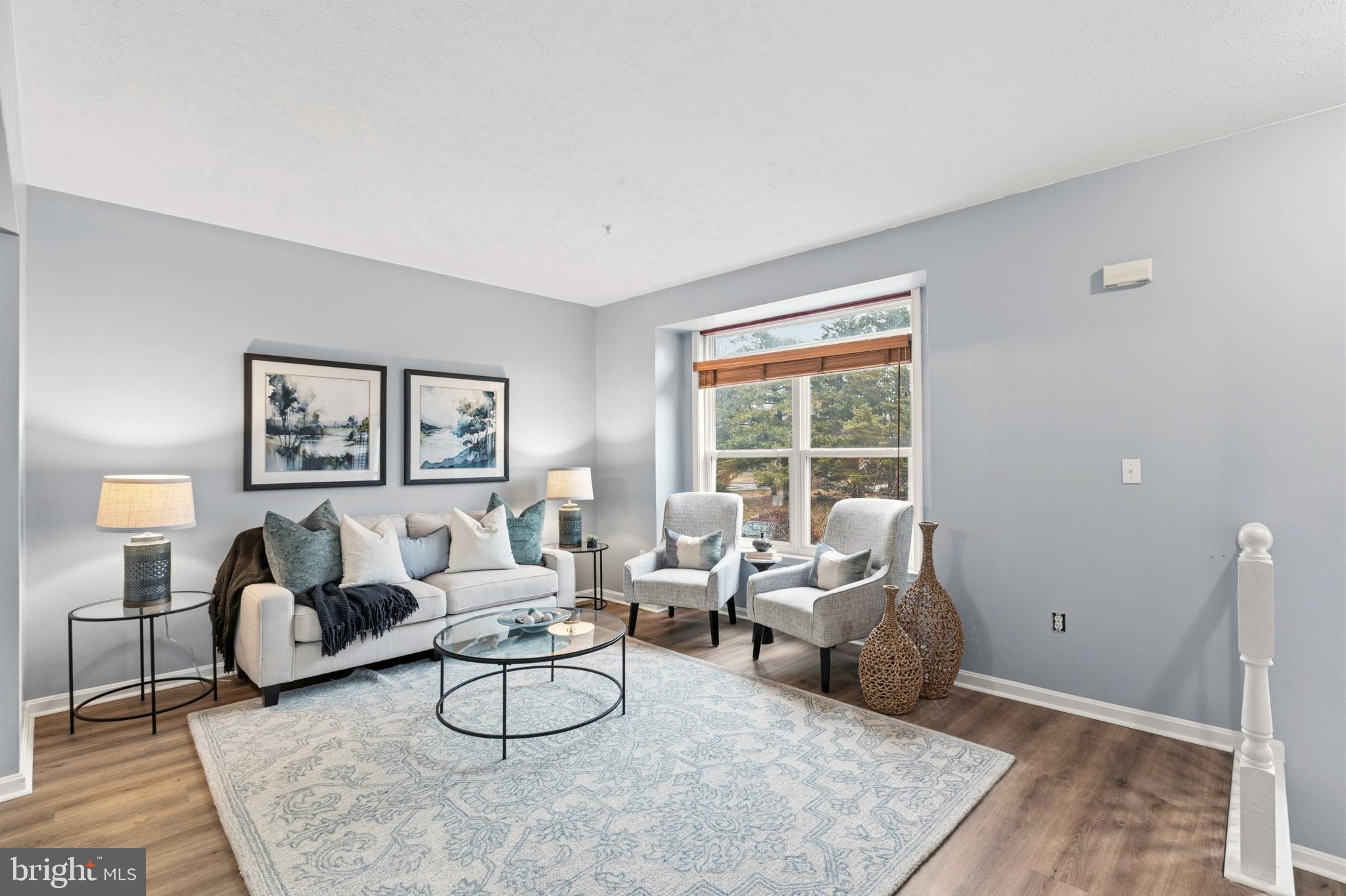 VILLAS ON WATERS EDGE - Residential