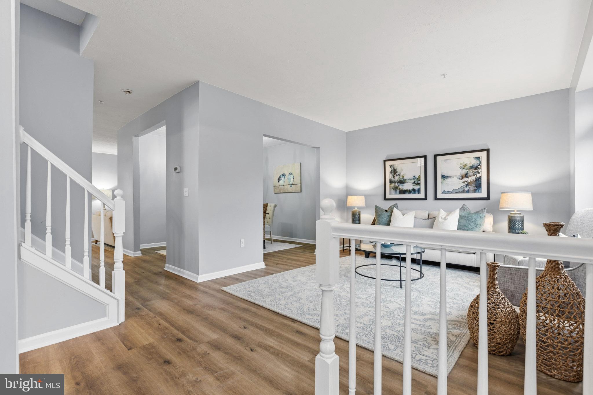 VILLAS ON WATERS EDGE - Residential