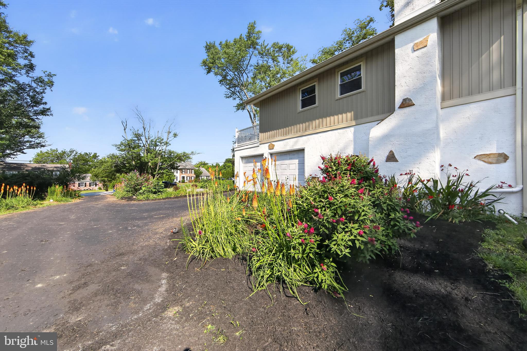 425 WESTFIELD DRIVE