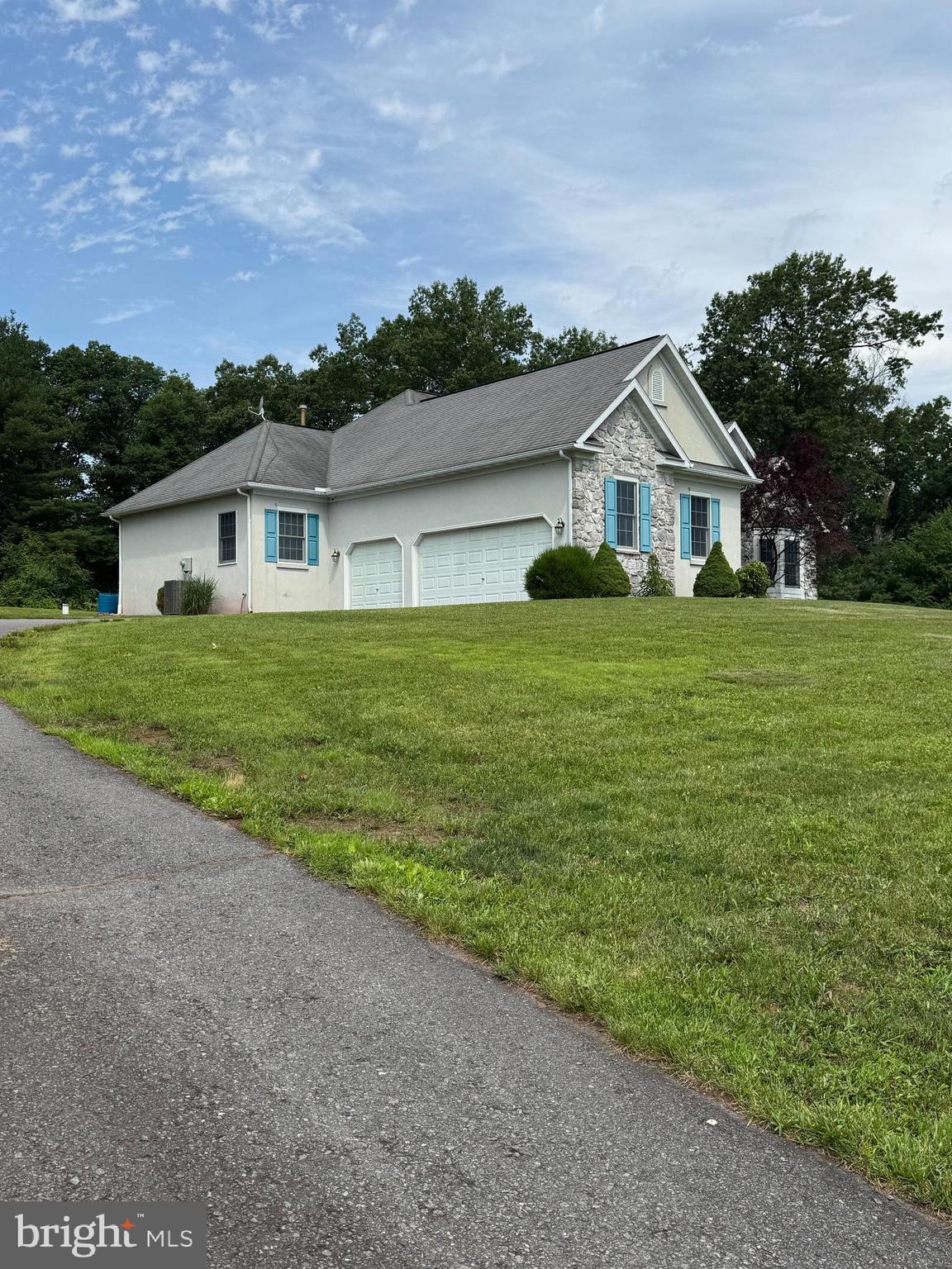 2219 MORGANTOWN ROAD