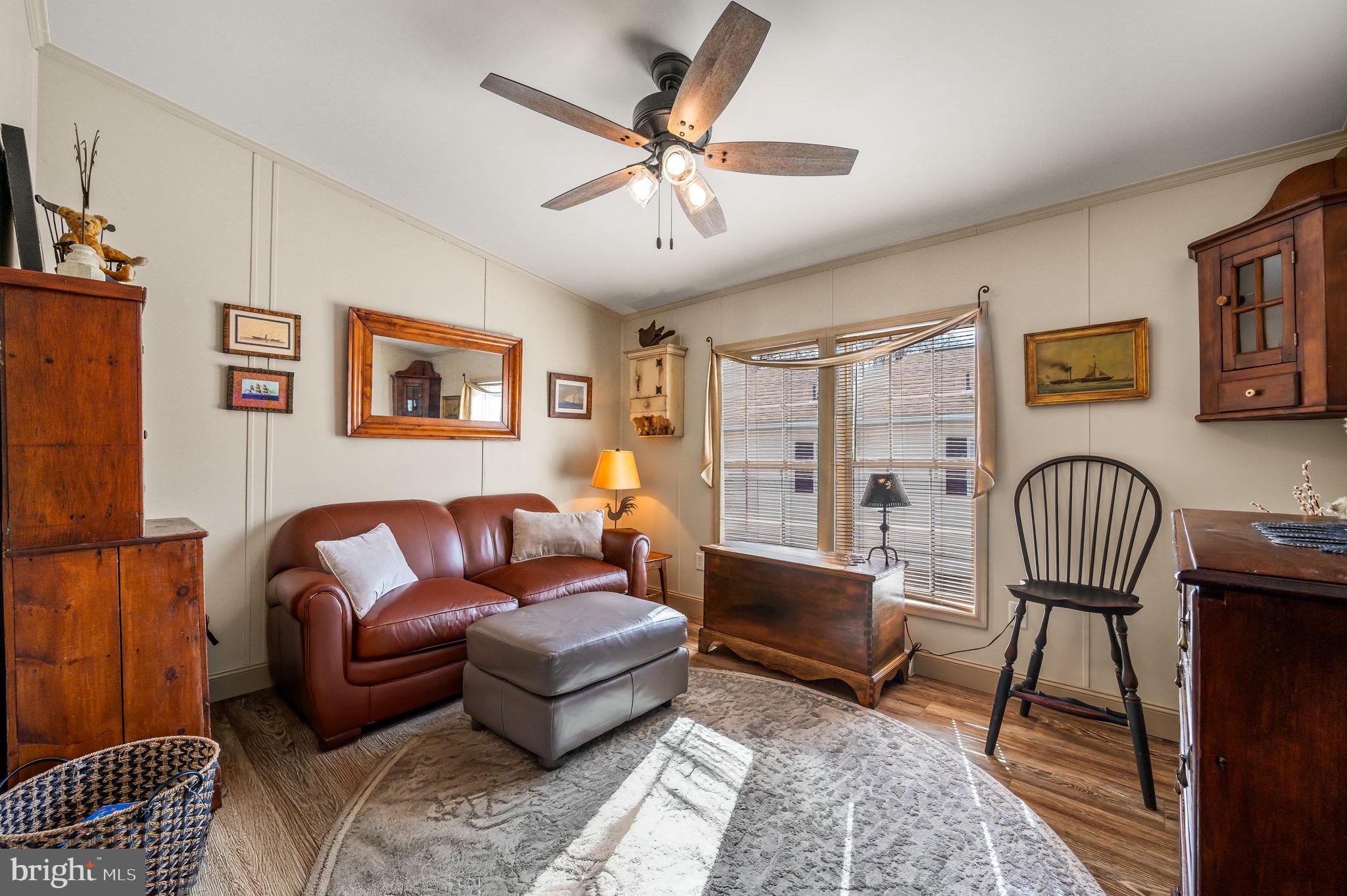 WILLOW RUN - Residential