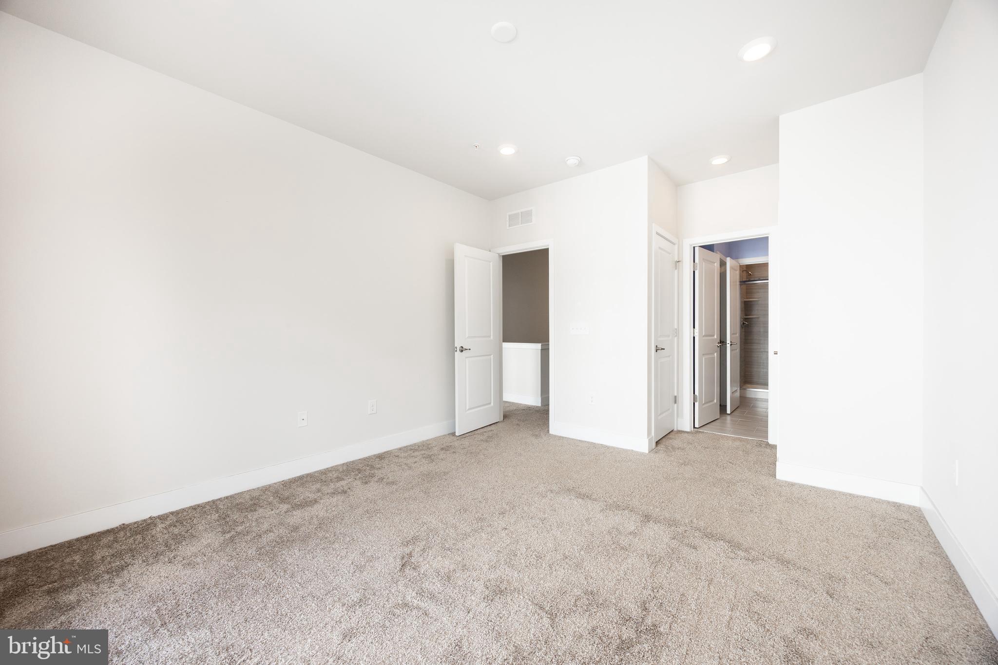 STEELPOINTE - Residential