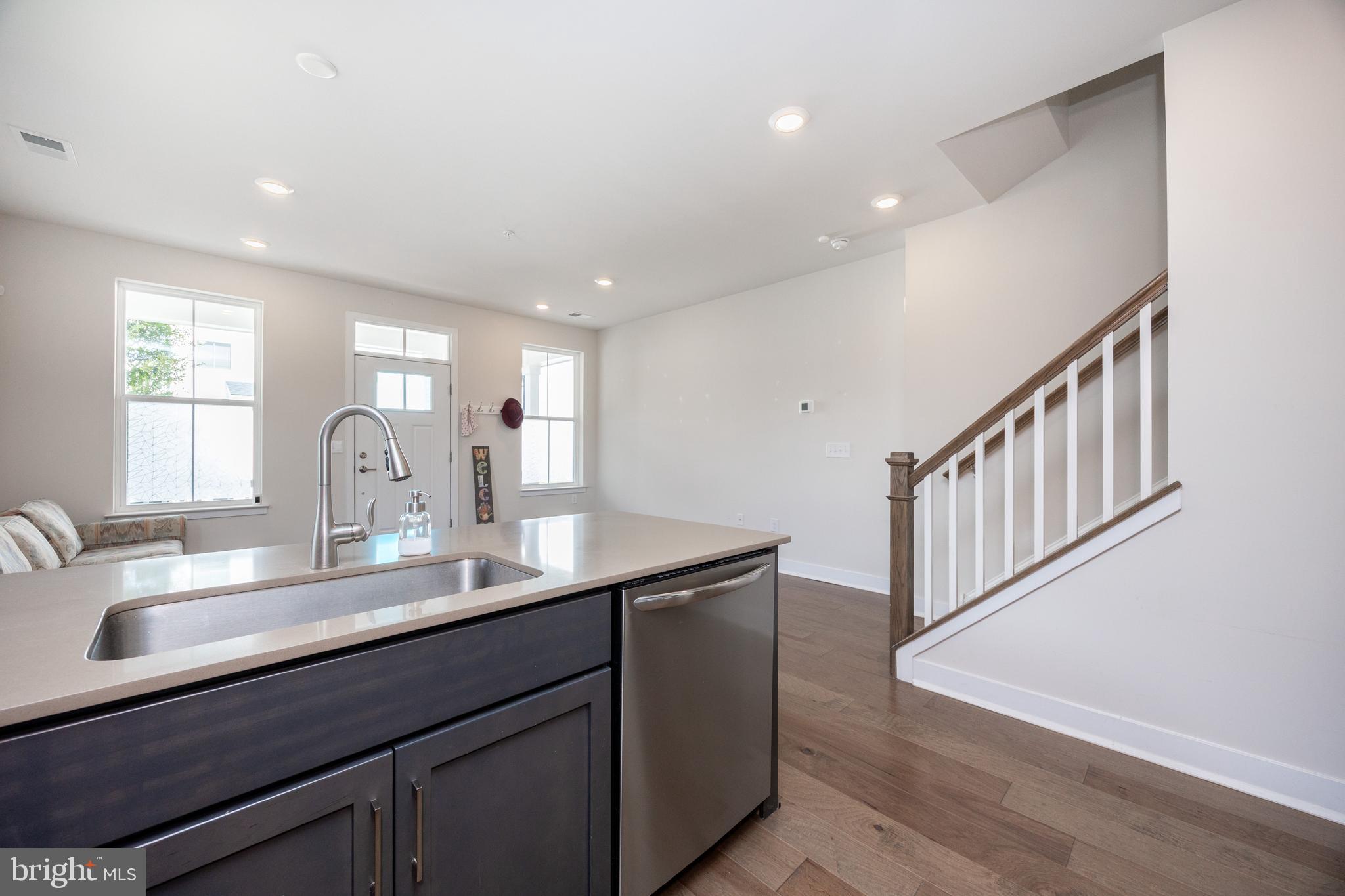 STEELPOINTE - Residential