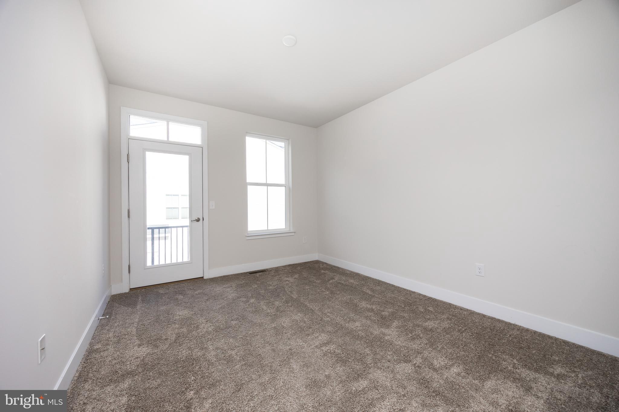 STEELPOINTE - Residential