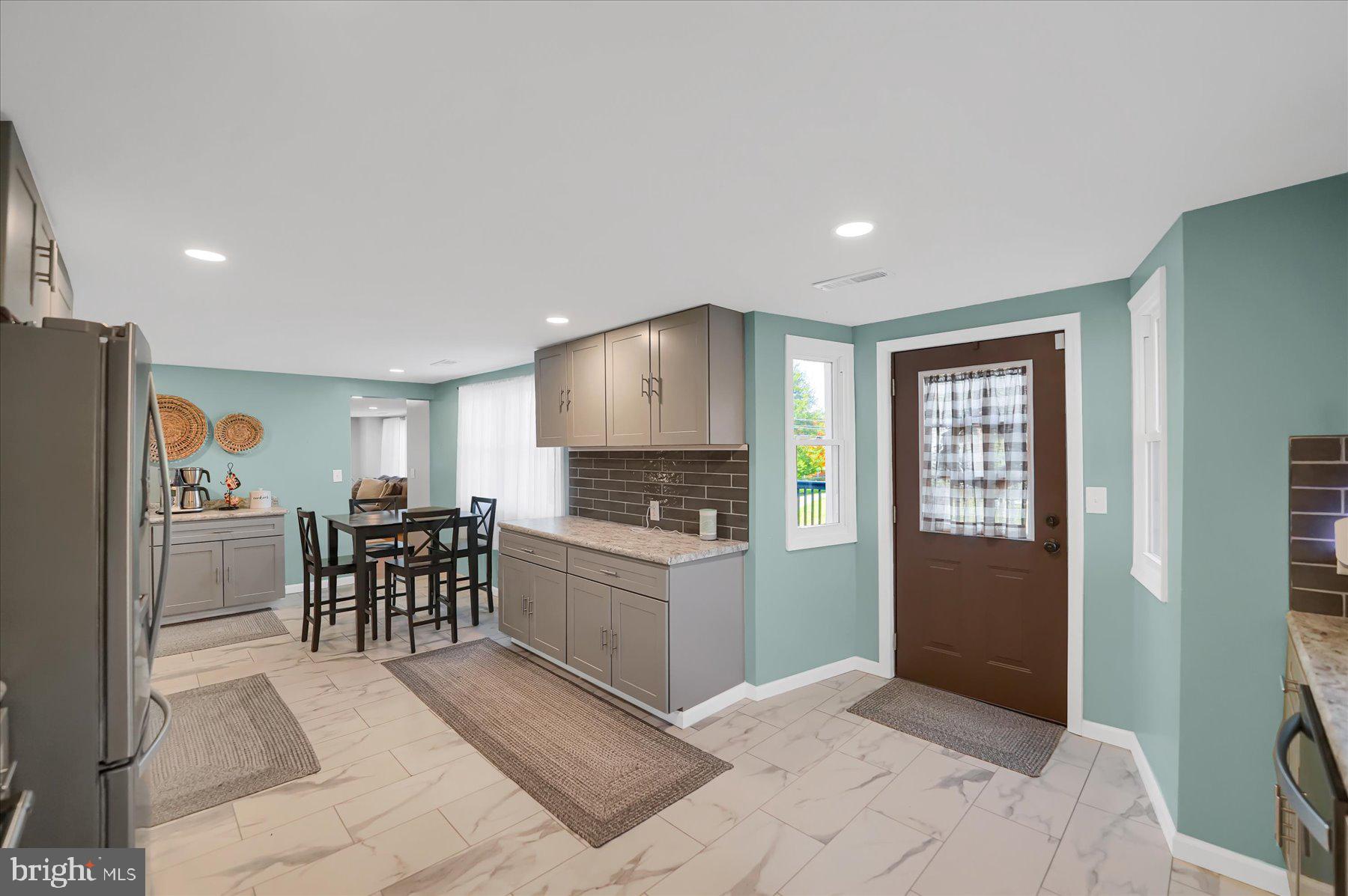 LEMONT - Residential