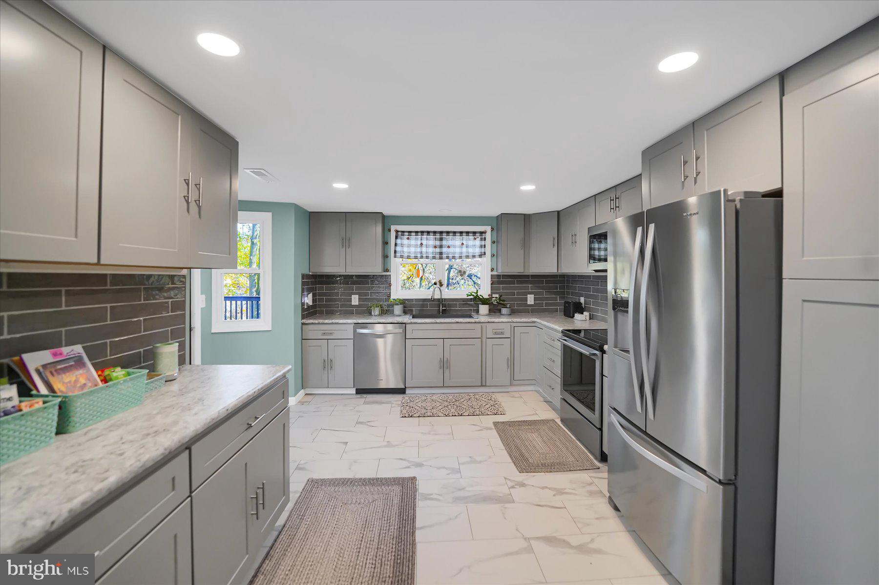 LEMONT - Residential