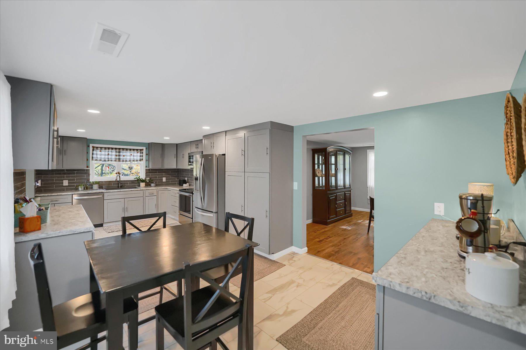 LEMONT - Residential