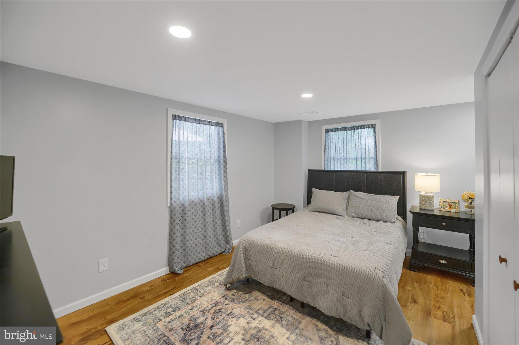 LEMONT - Residential