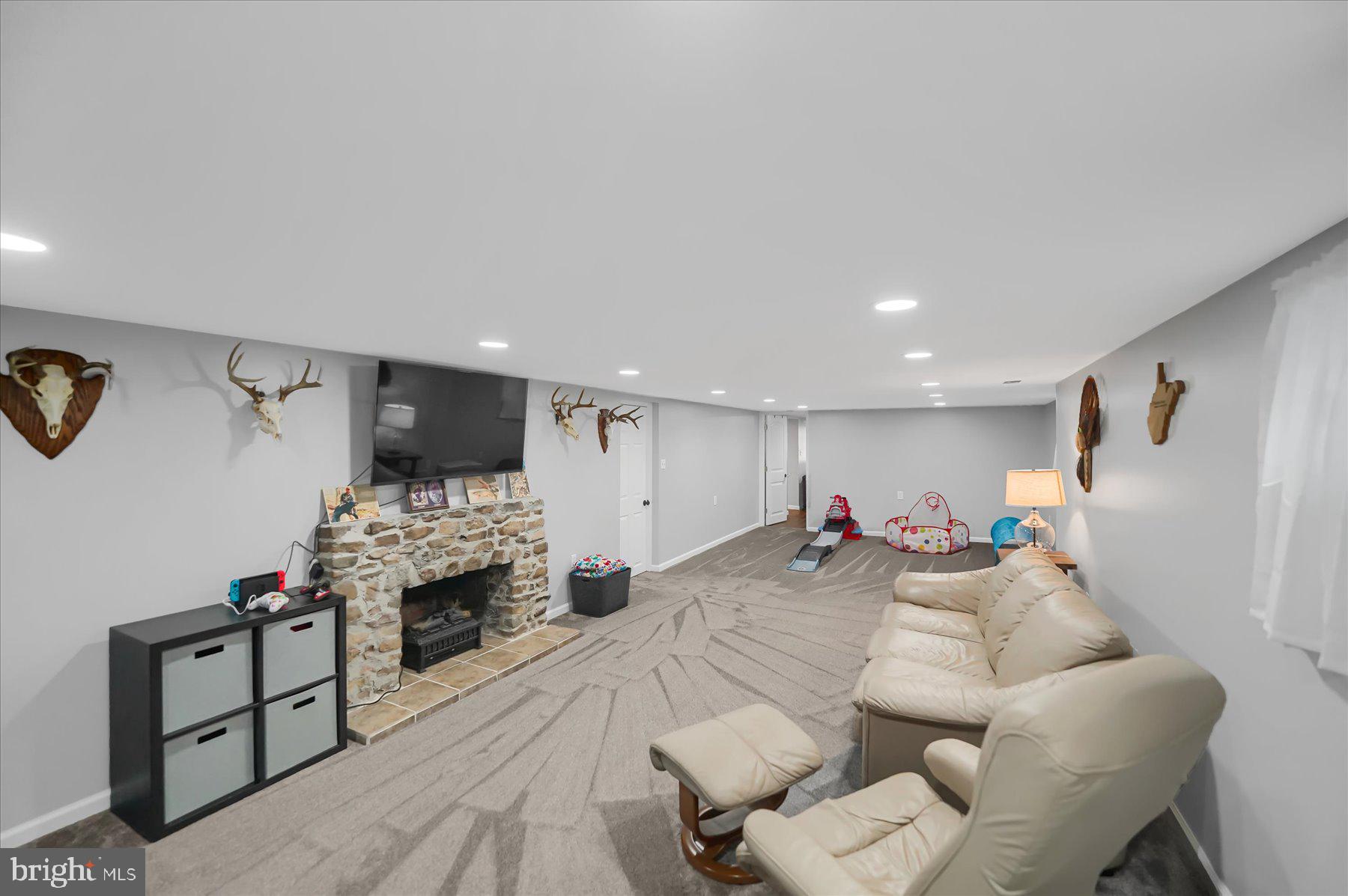 LEMONT - Residential