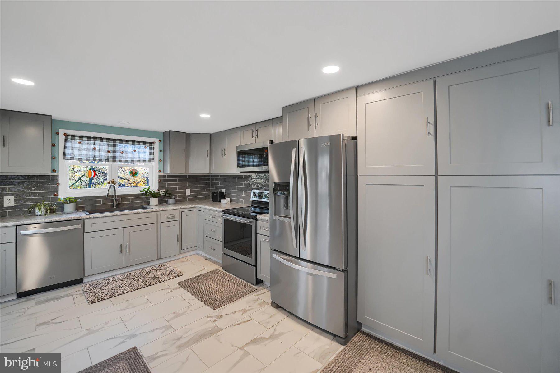 LEMONT - Residential