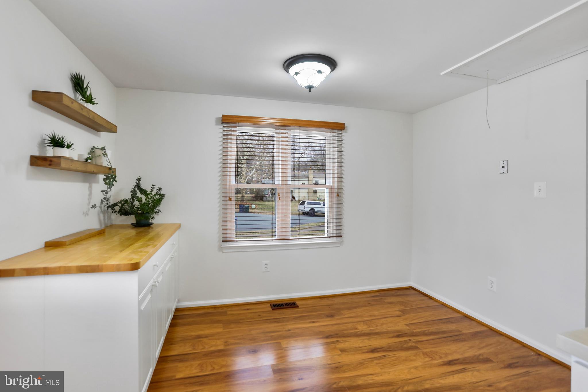 PLEASANT HILL - Residential