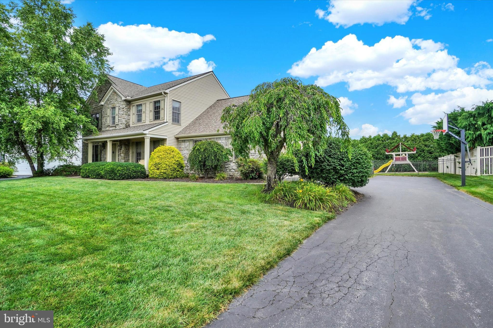 1309 STERLING DRIVE
