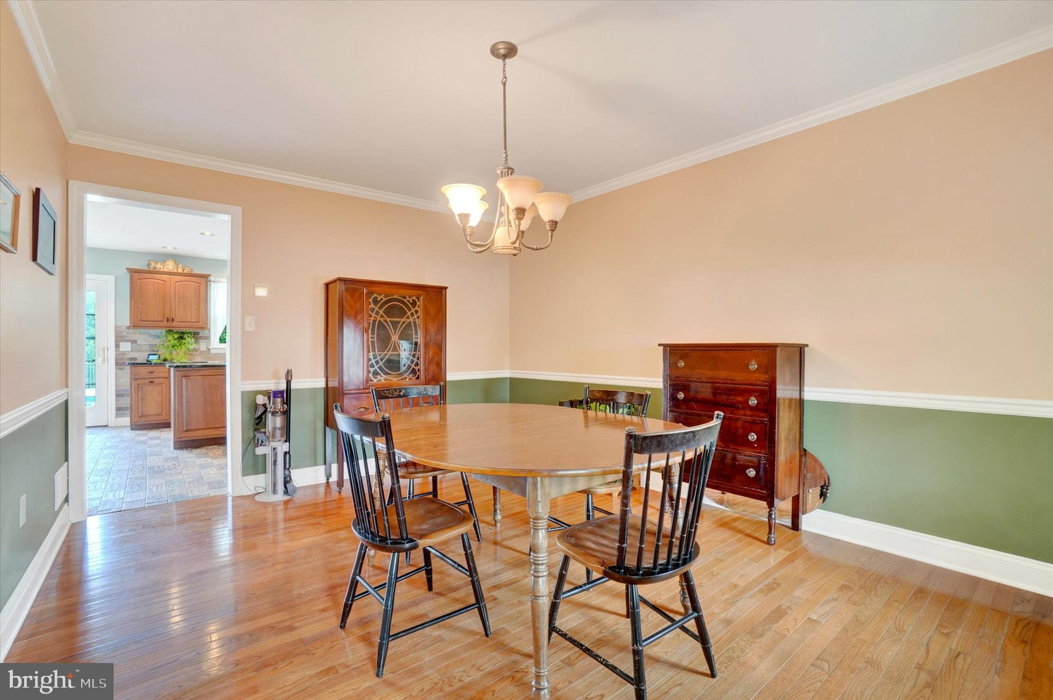 1309 STERLING DRIVE