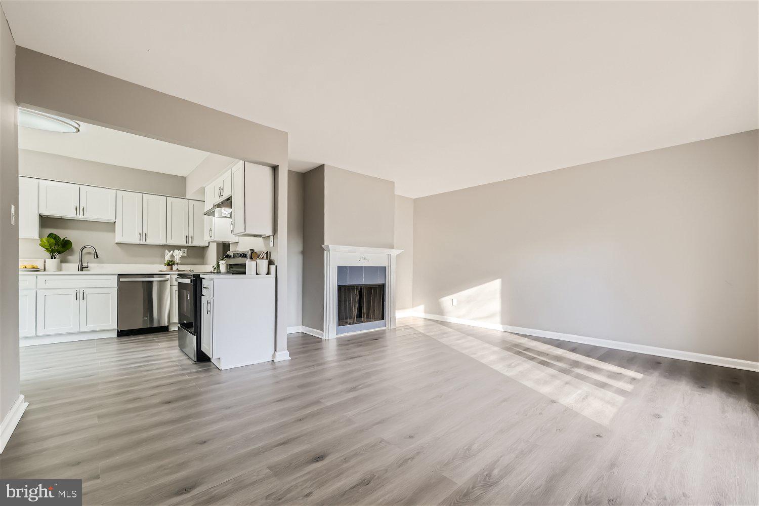 BRITTANY QUARTERS - Residential