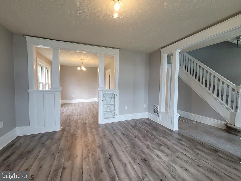 PLEASANT VALLEY - Residential