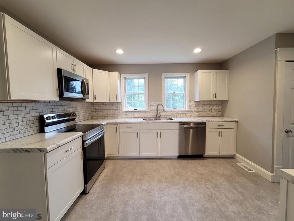 PLEASANT VALLEY - Residential