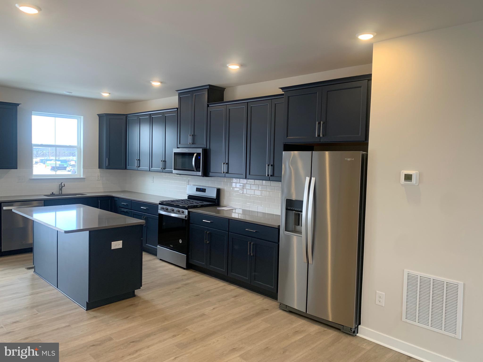 RIVER PIONTE - Residential Lease