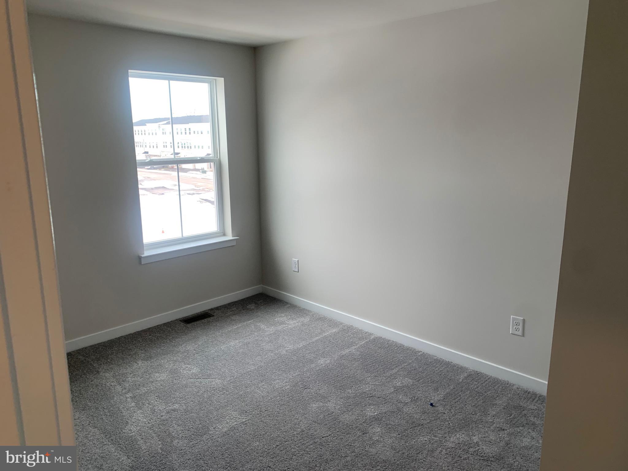 RIVER PIONTE - Residential Lease