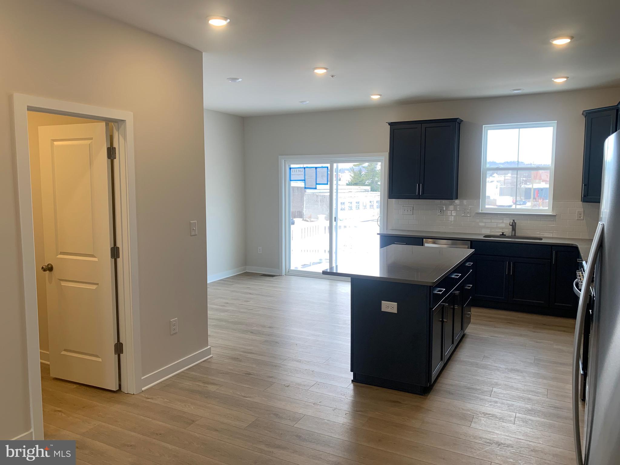 RIVER PIONTE - Residential Lease