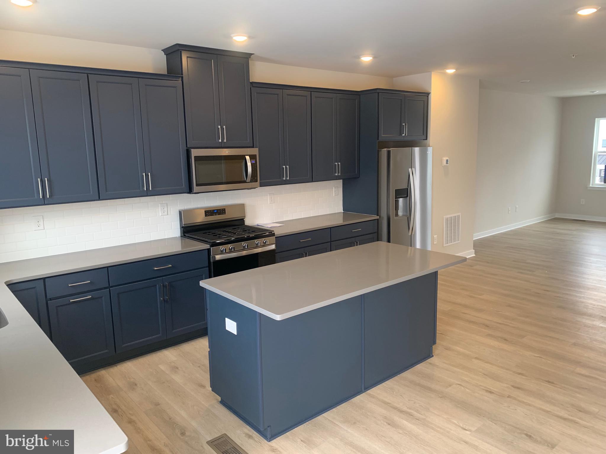 RIVER PIONTE - Residential Lease