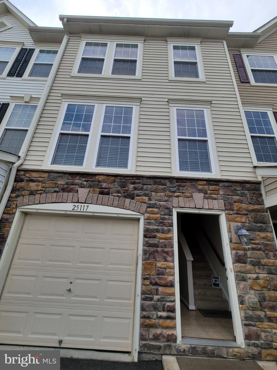 25117 SWEET MYRTLE SQUARE