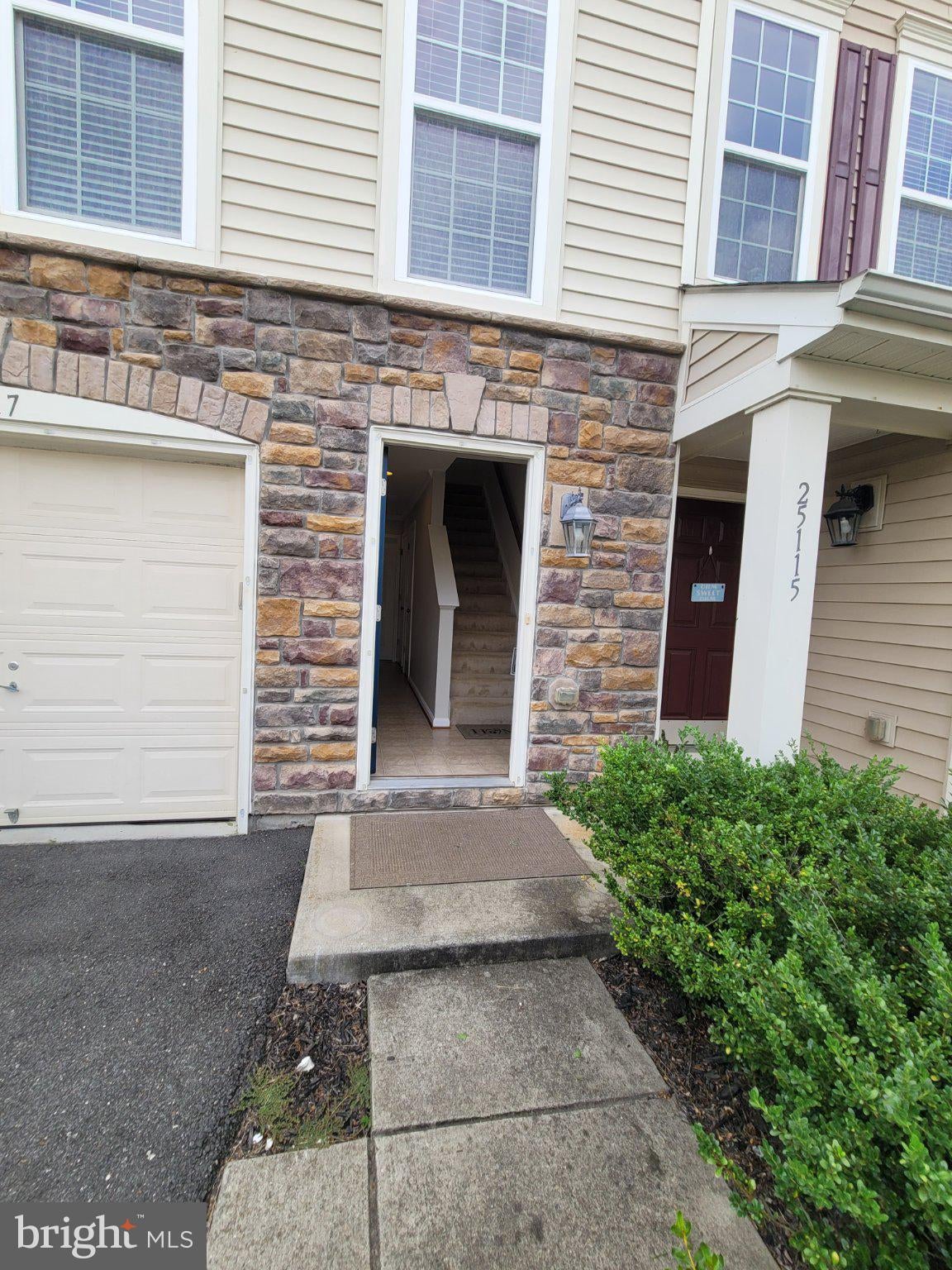25117 SWEET MYRTLE SQUARE