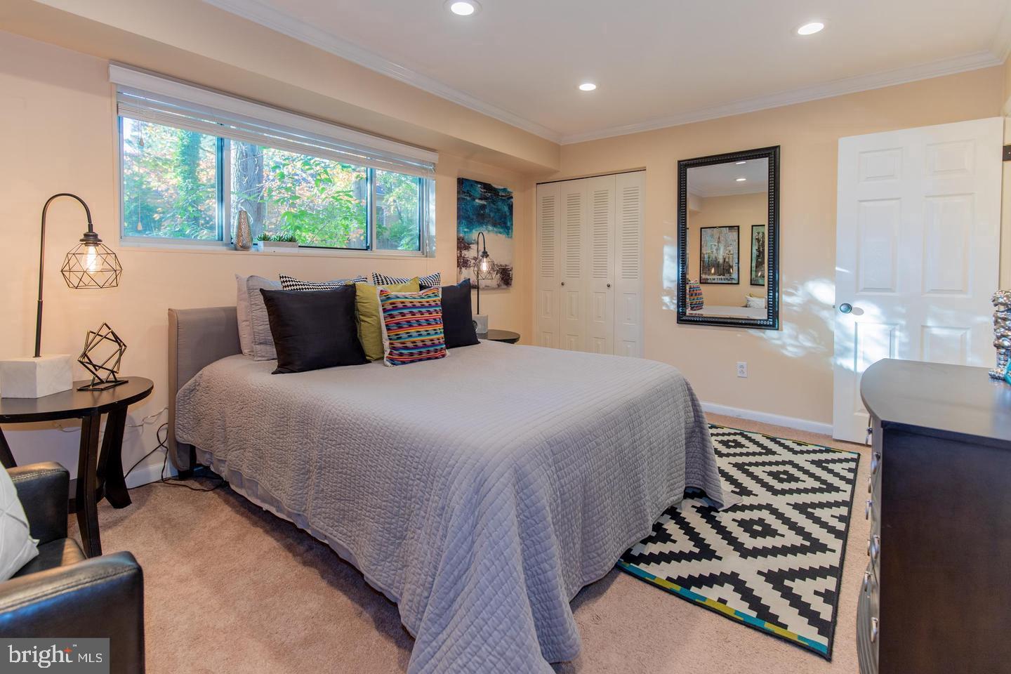 PARKSIDE CONDOMINIUMS - Residential Lease